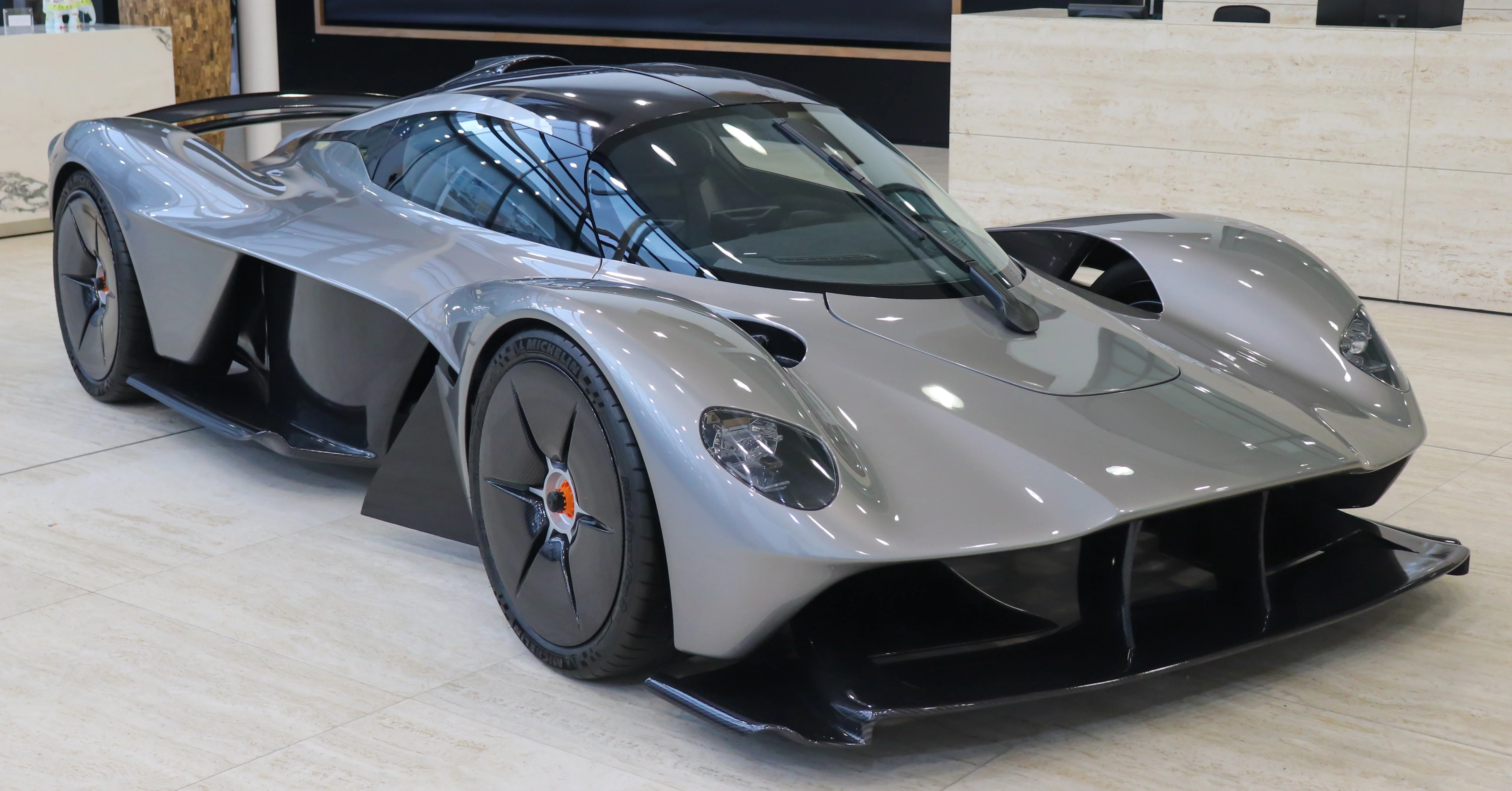 Aston Martin Valkyrie – Aston Martin sports car