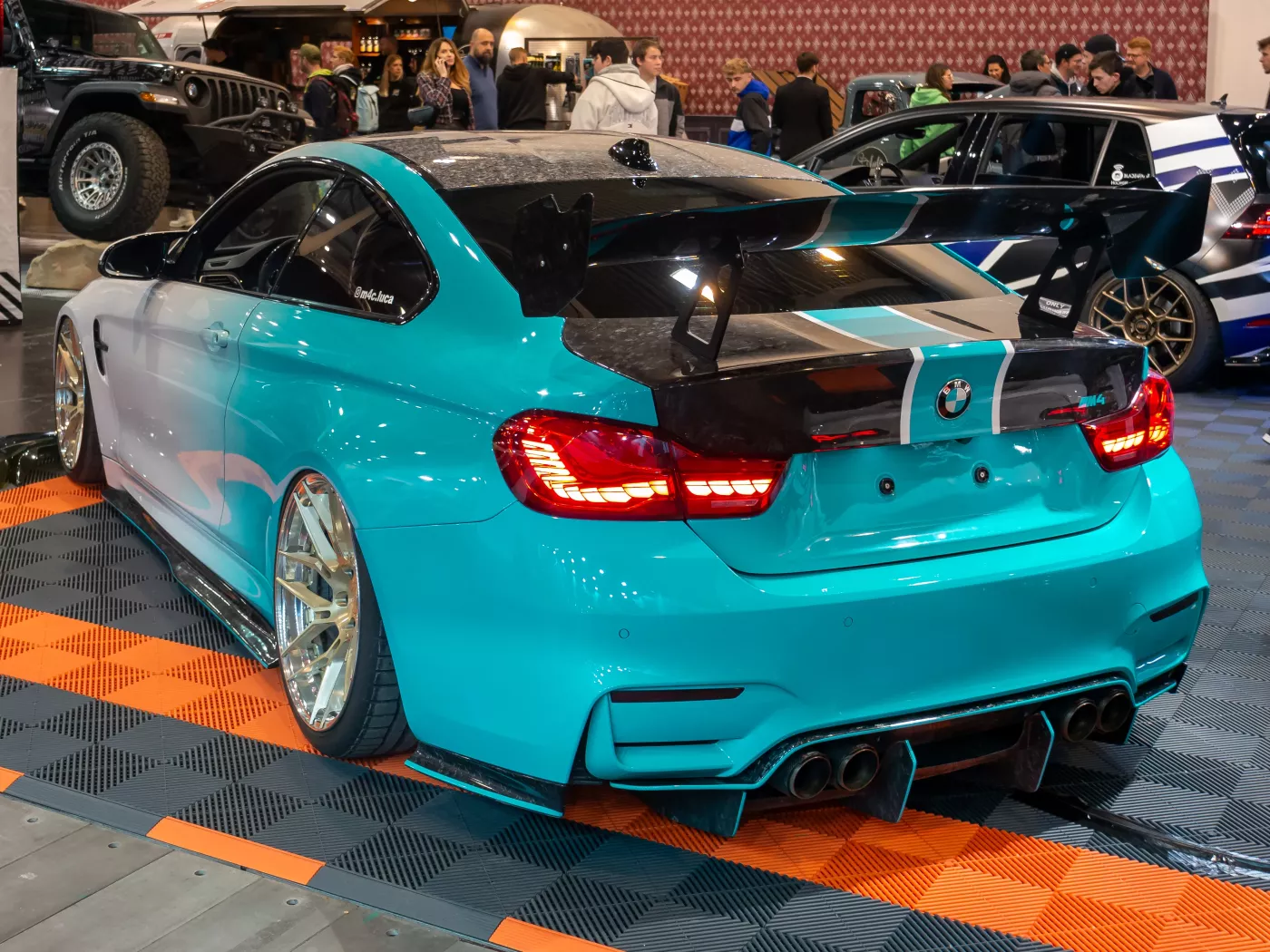BMW M4 – BMW compact executive car