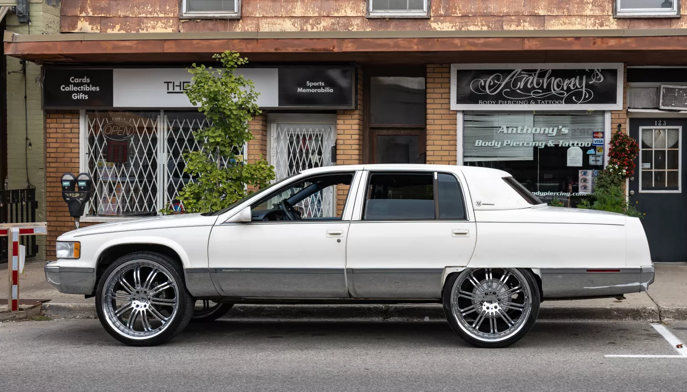 Cadillac Fleetwood – Cadillac full-size luxury car