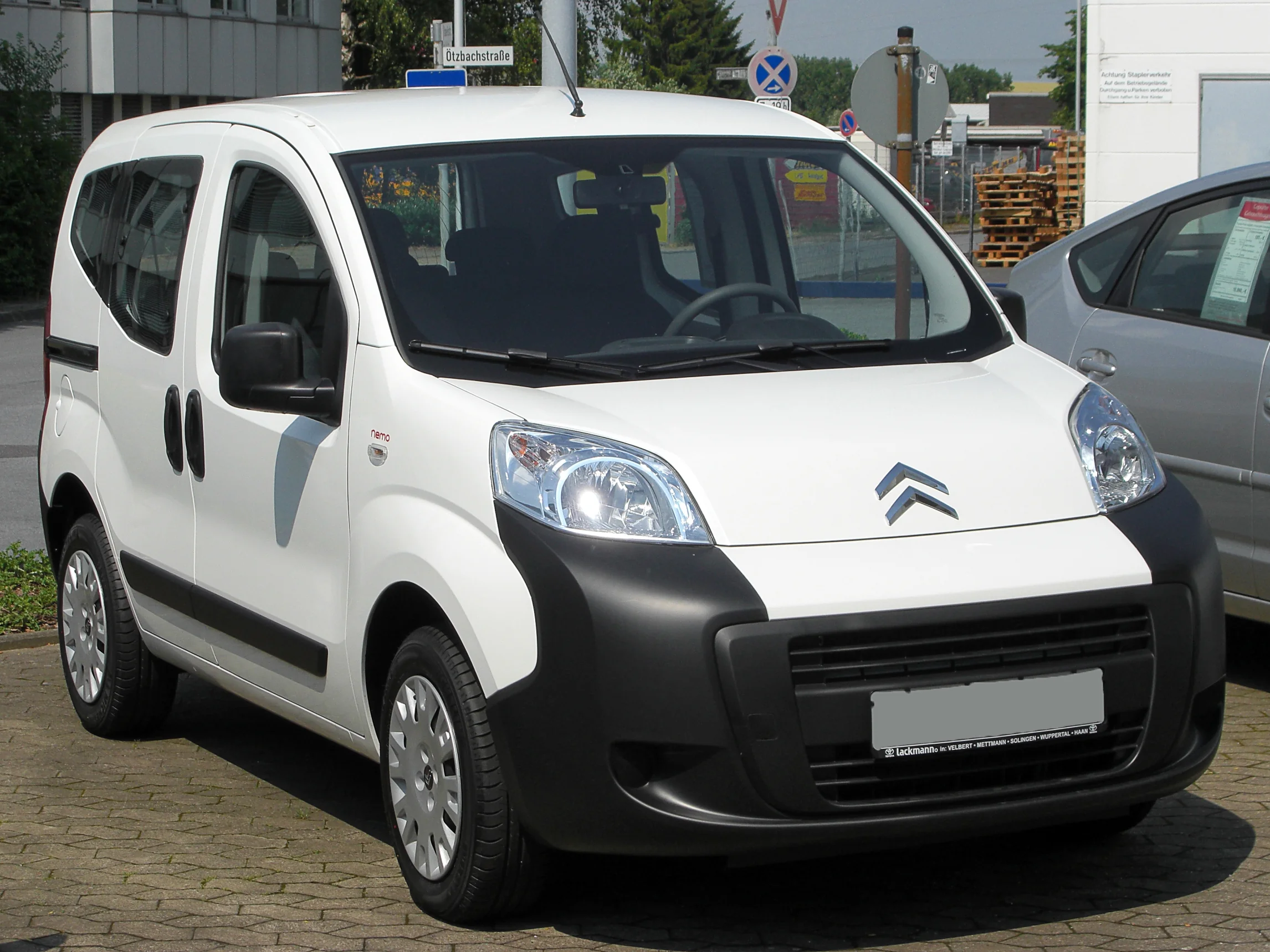Fiat Fiorino – Citroen panel van pickup leisure activity vehicle