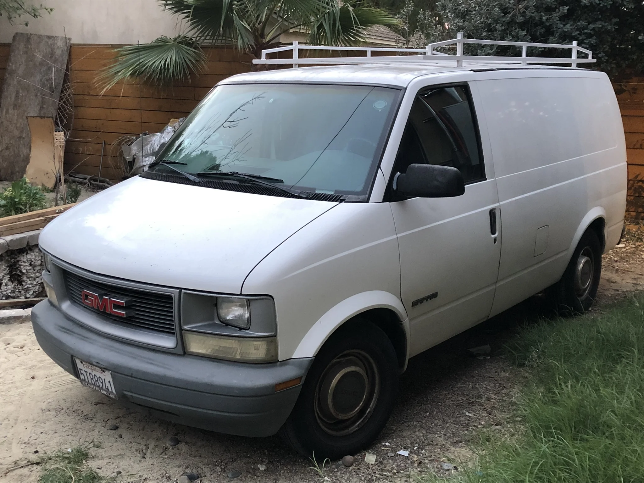 Chevrolet Astro – GMC minivan