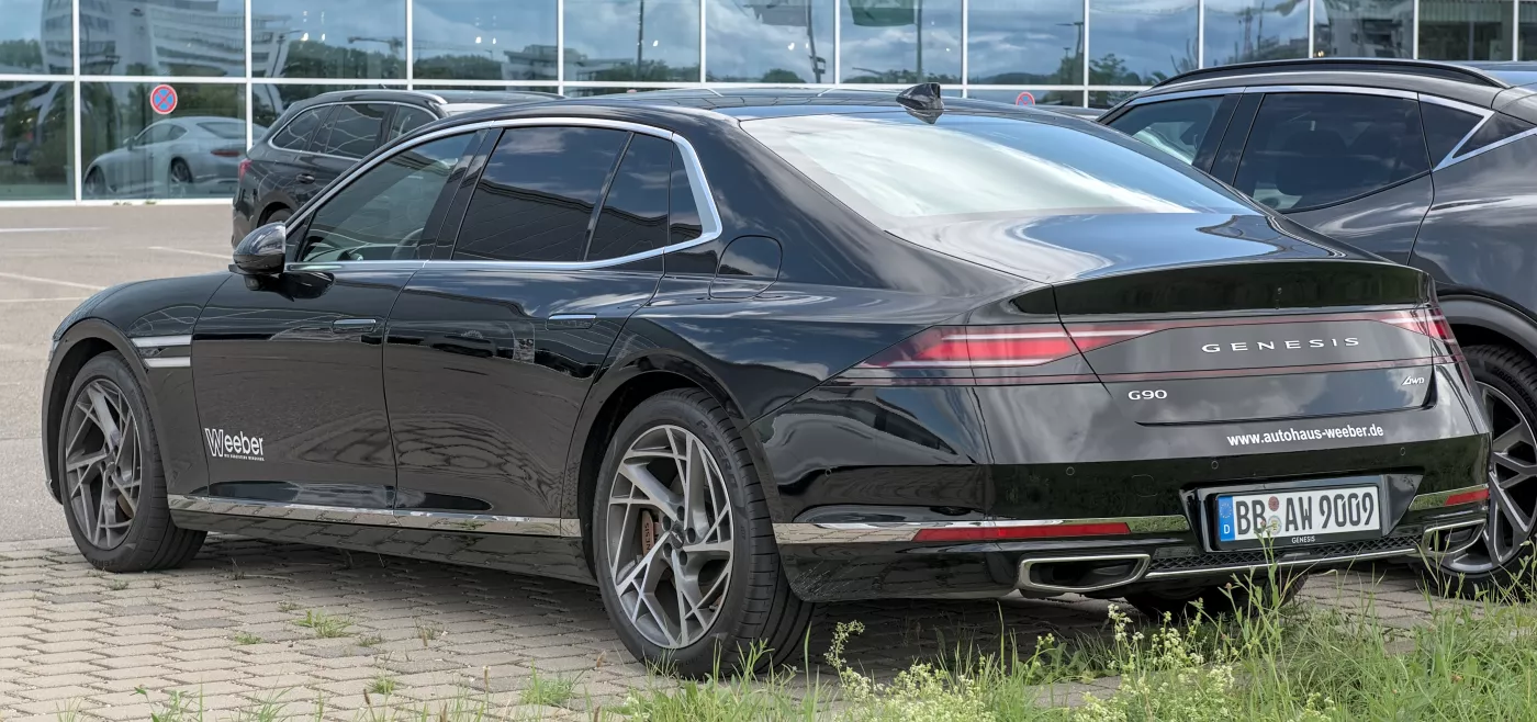 Genesis G90 – Genesis full-size luxury car