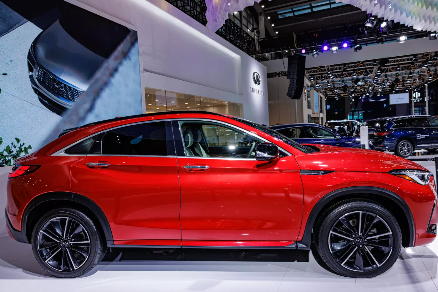 Infiniti QX50 – Infiniti compact luxury crossover suv