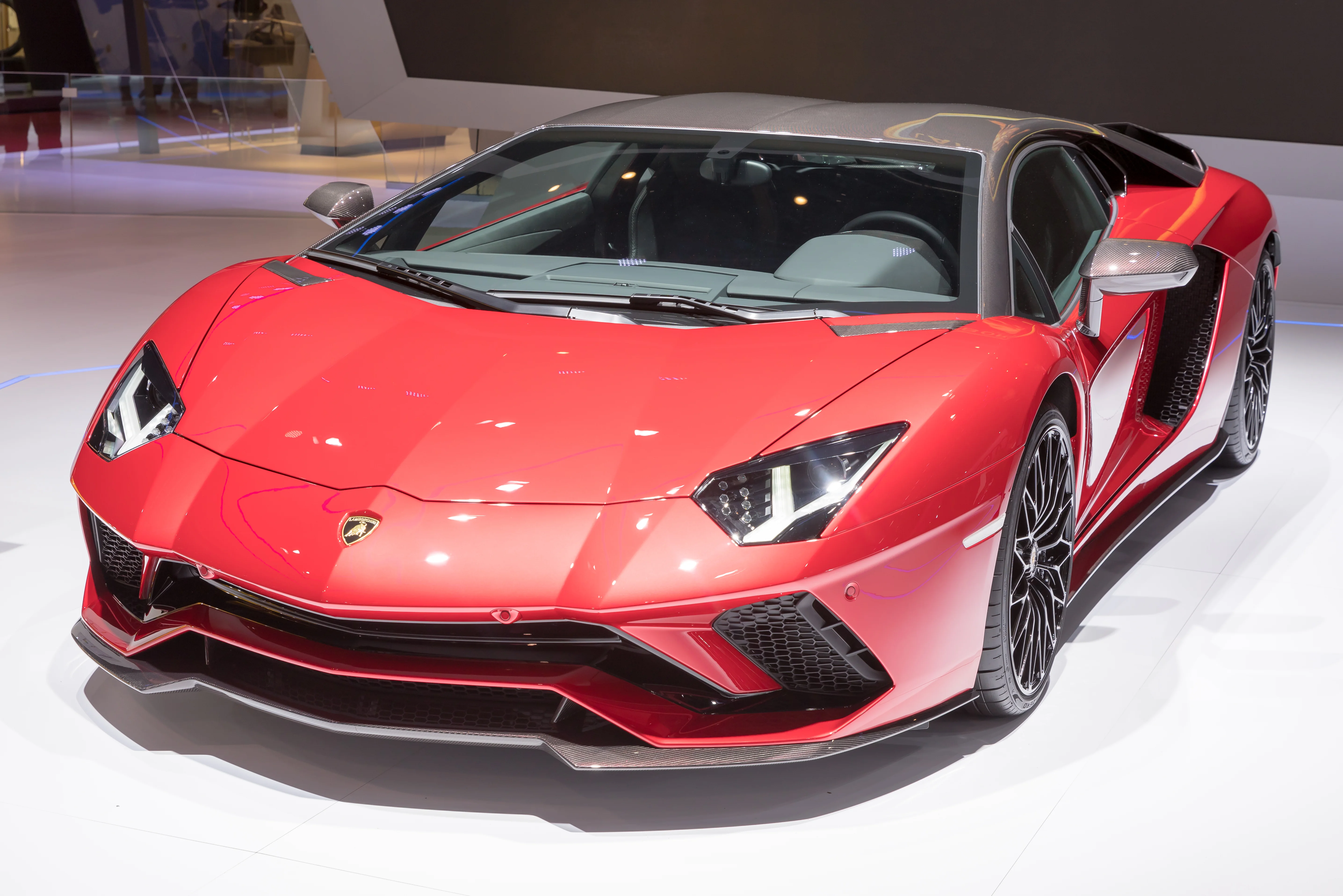 Lamborghini Aventador – Lamborghini sports car