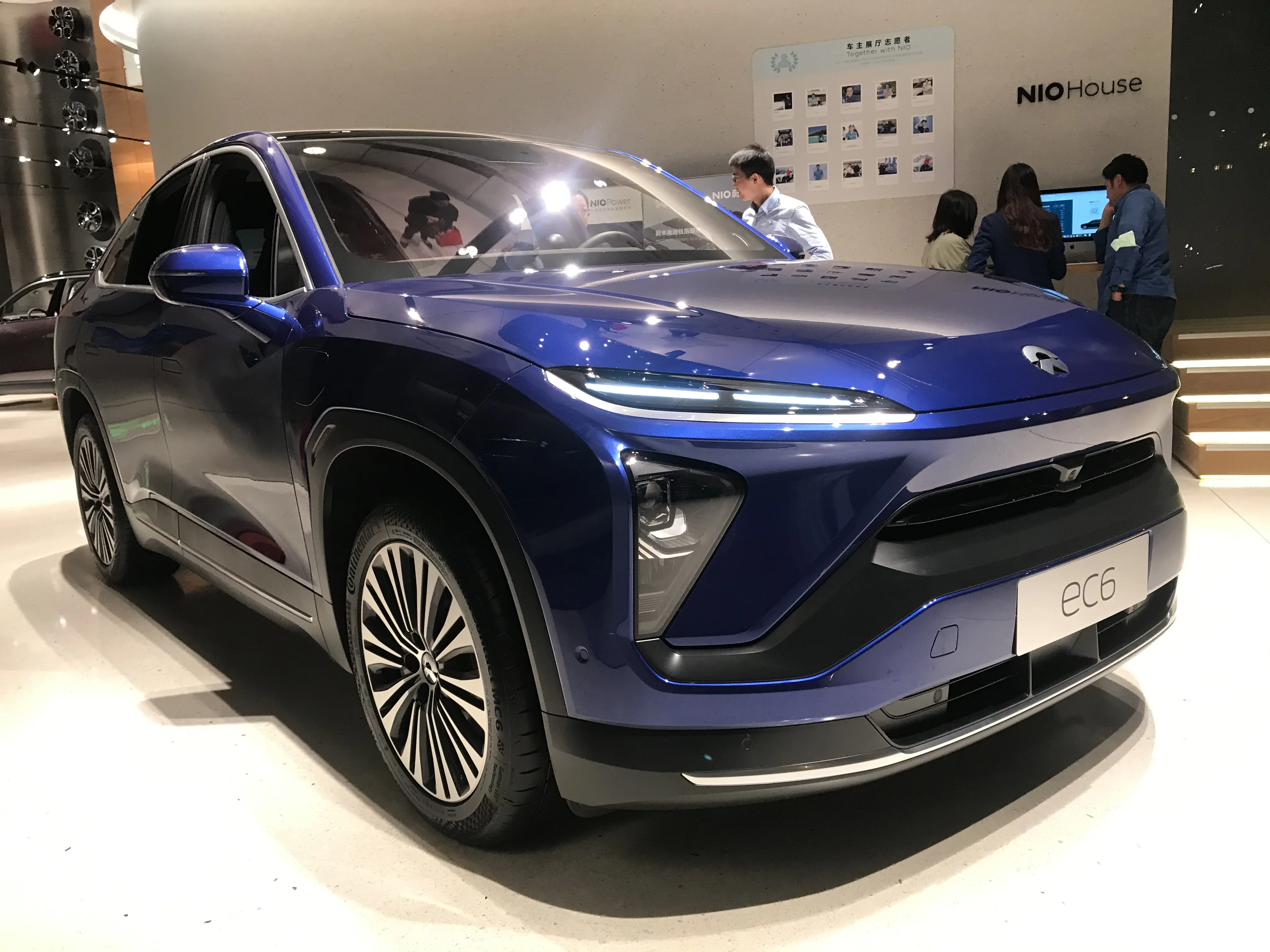 Nio EC6 – NIO mid-size luxury crossover suv