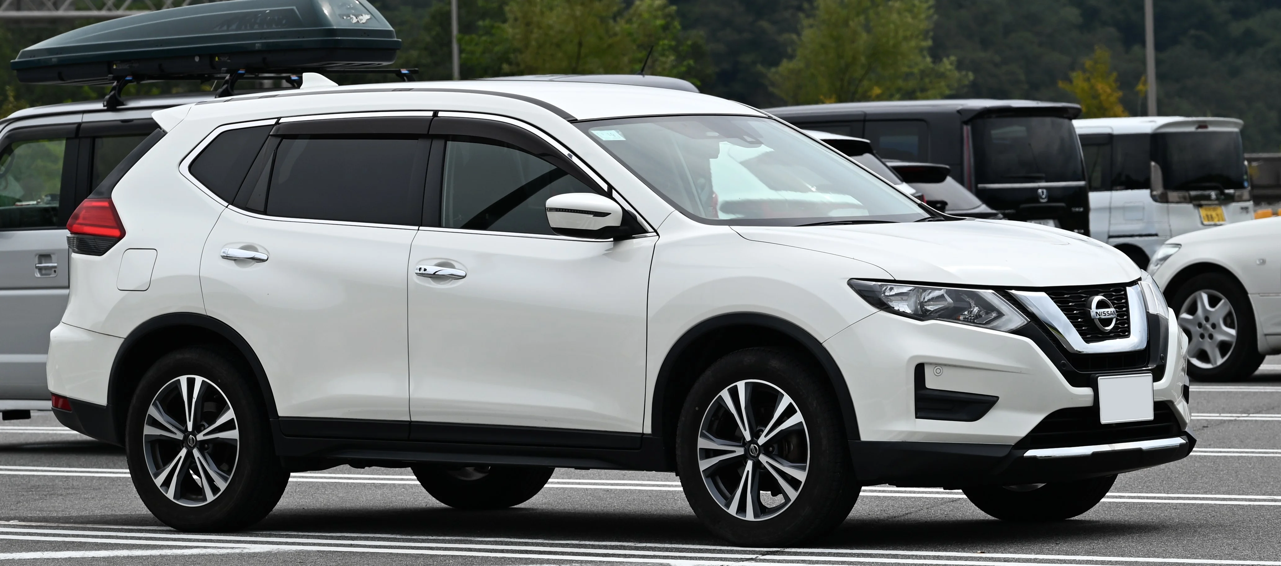 Nissan X-Trail – Nissan compact crossover suv