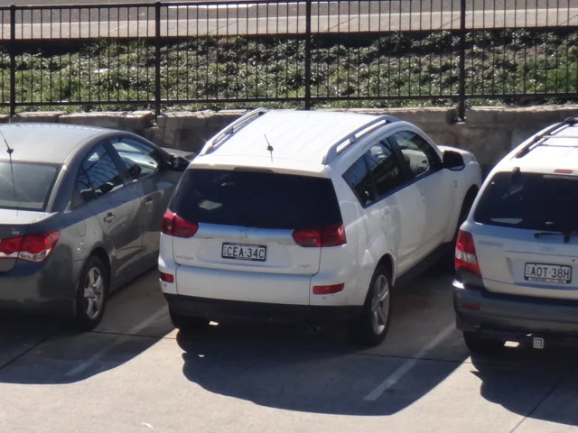 Peugeot 4007 – Peugeot compact crossover suv