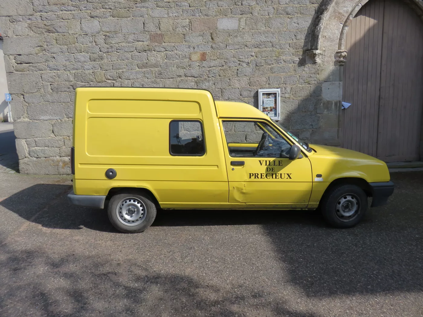 Renault Express – Renault light commercial vehicle