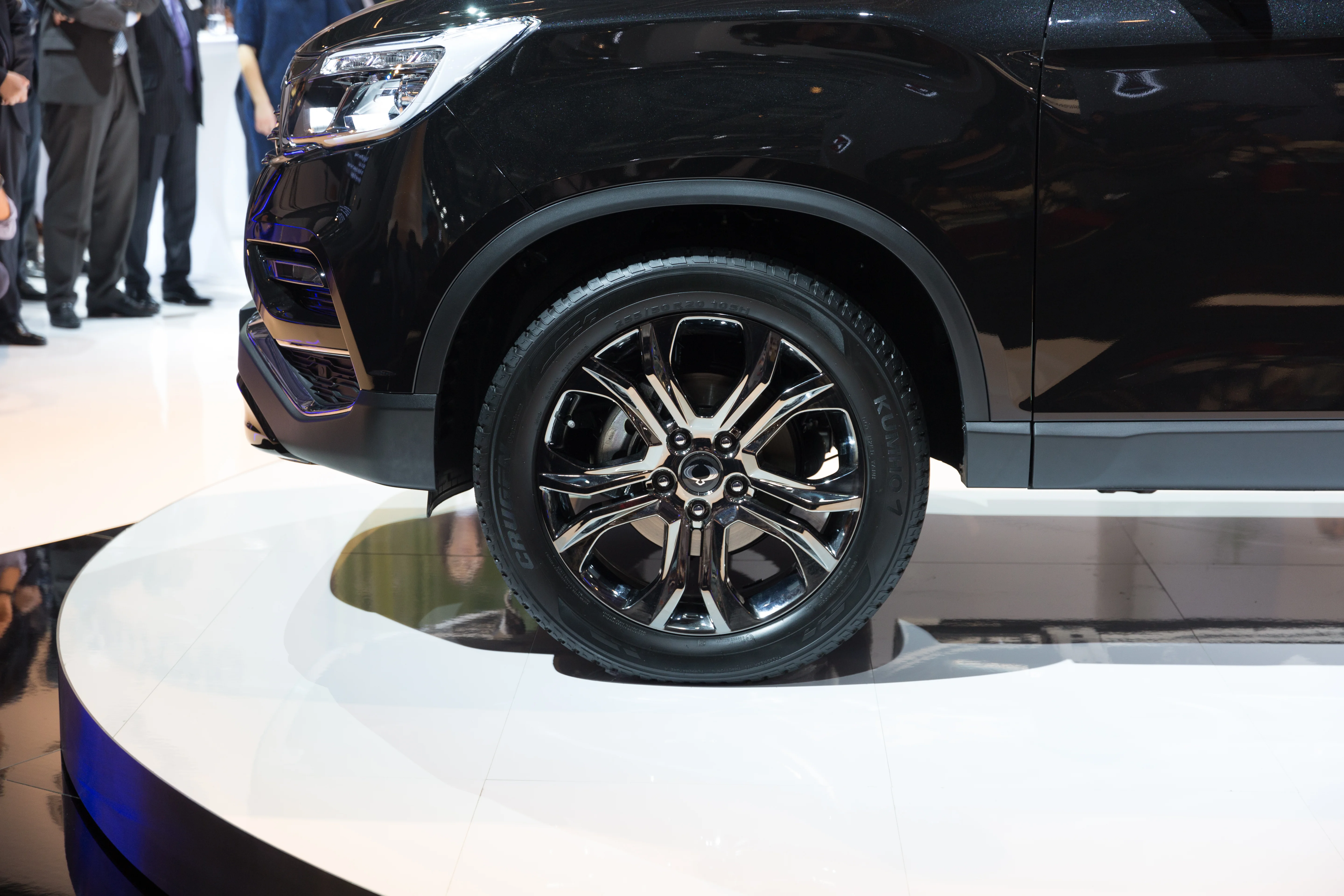 SsangYong Rexton – SsangYong mid-size suv