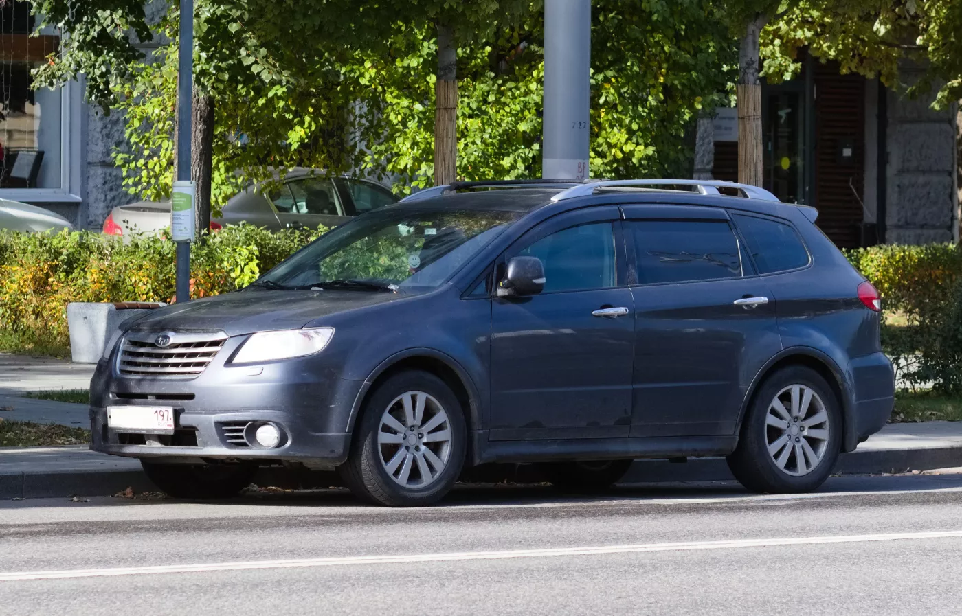 Subaru Tribeca – Subaru mid-size crossover suv