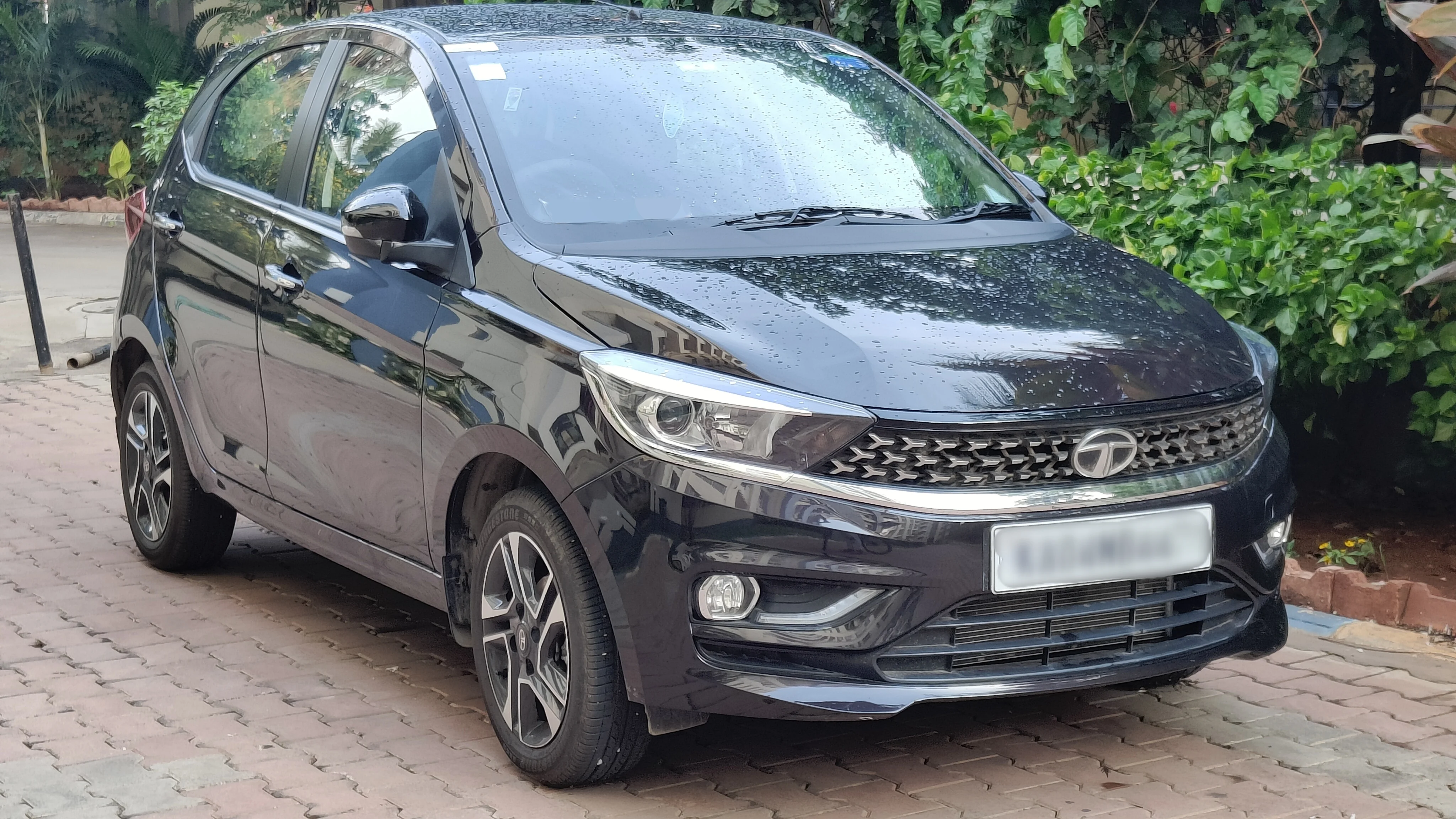 Tata Tiago – Tata city car